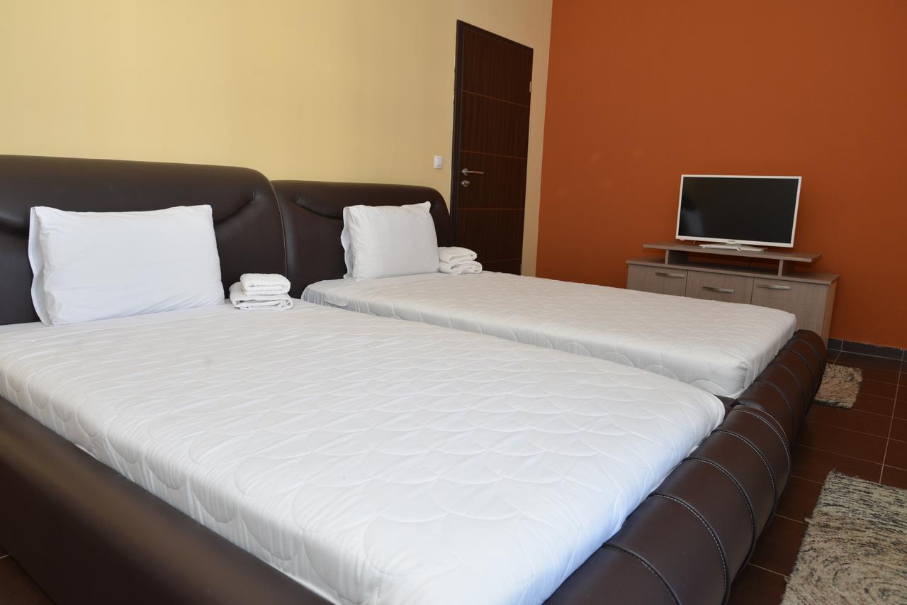 Hotel Konstantin Laplje Selo Экстерьер фото